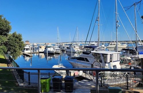 Edenton Cabaña | Classic Cottage in the center of downtown historic district in Edenton.