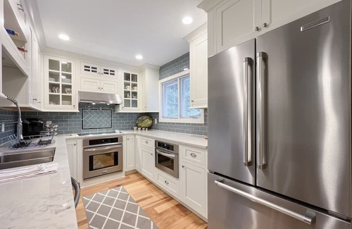 Twin Oaks Casa | 3 BR House inside Wild Dunes - Close to the Beach