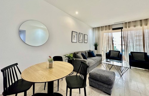 Sidi Daoud Apartamento | C9 Rd Malaga beautiful 2 bd with balcony