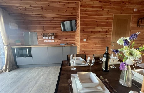 Boston Cabina | Child and Pet Friendly Fishing Cabins on lake side