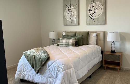 McCalla Casa | McCalla Modern Oasis. 25 minutes from Tuscaloosa and Birmingham!