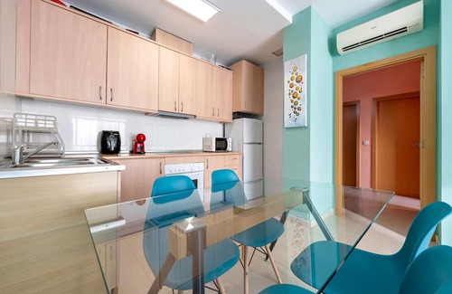 Cap de Salou Apartamento | Apartment 'Lovely' with Shared Pool, Private Terrace and Air Conditioning