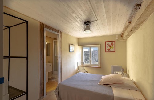 Savignac-Ledrier Apartamento | Apartment 'Le Gîte De La Ferme Du Château' with Private Terrace, Shared Garden and Wi-Fi