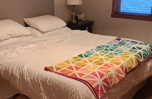 Dilworth Casa | Quiet, safe neighborhood near main Highways for easy travel.
