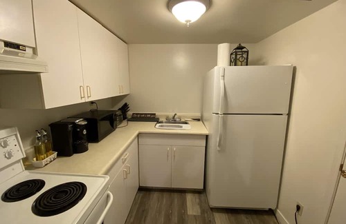 Kamloops Casa | Cozy suite with full Kitchen