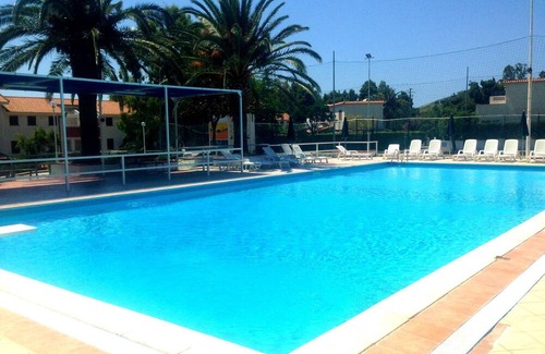 Falerna Apartamento | Holiday Apartment "Trilocale 34 Residence La Giungla" with Sea View, Shared Pool & Wi-Fi