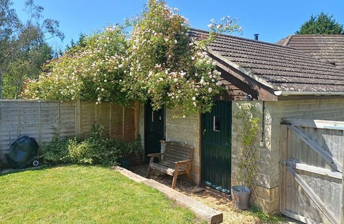 Ningwood Cabina | Little Brook - a cabin that sleeps 2 guests in 1 bedroom