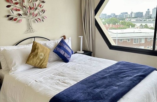 St Kilda Apartamento | Beachfront Spacious 3brm Unit in St Kilda with Stunning Bay & City Views