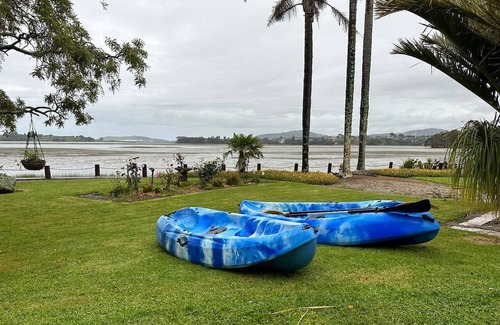 Tauranga South Casa | Discover our newly renovated bay-view studio!