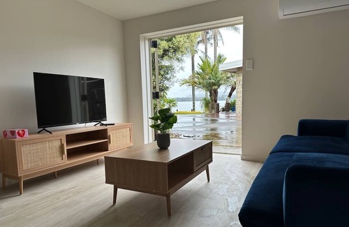 Tauranga South Casa | Discover our newly renovated bay-view studio!