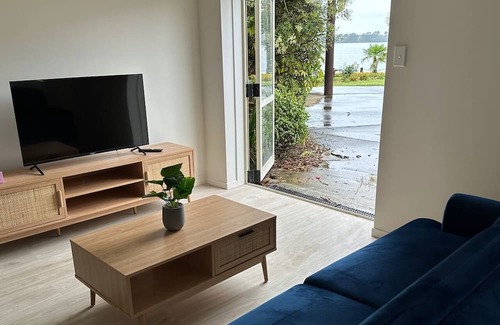 Tauranga South Casa | Discover our newly renovated bay-view studio!
