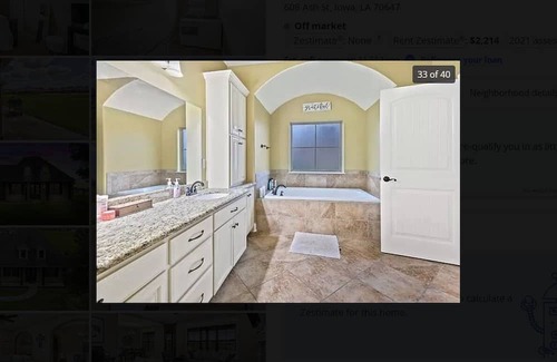 Iowa Casa | House in quiet Iowa near Lake Charles + EV charger