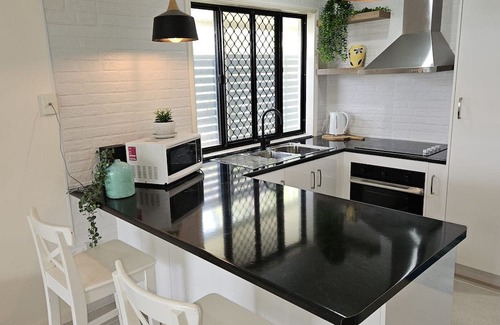 Dolphin Heads Apartamento | WhitsunStays - Le Beach Shack