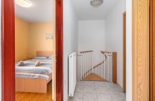 Buzdohanj Casa | Welcome to this bright and family-friendly vacation home in Cavle.