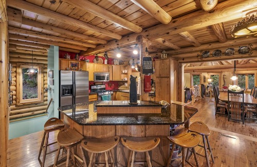 Nevis Cabina | Secluded Lake Cabin with Private Ski Trails