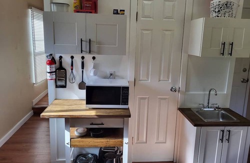 East Kootenay Apartamento | (A)Quaint 2 bd apt w/view 4 guests