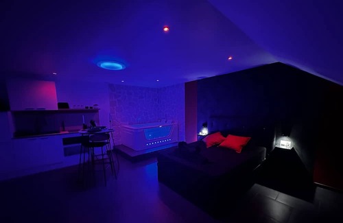 Le Val-d'Ajol Apartamento | Love Room Avec Jacuzzi