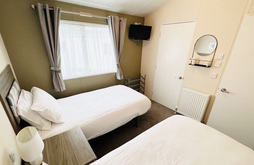 Ryde Cabina | 2 Bedroom Accessible Lodge TH45, Nodes Point, Isle of Wight, Dog Friendly
