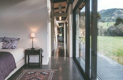 Pigeon Bay Casa | The Point - Luxury Holiday Home in Pigeon Bay