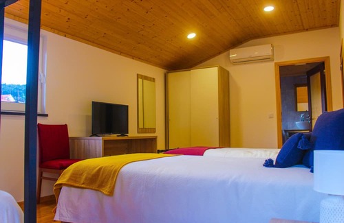 Gois Cabaña | 5 Minutes From the River Beach, Room for Groups, Góis in a Quiet Rural Setting