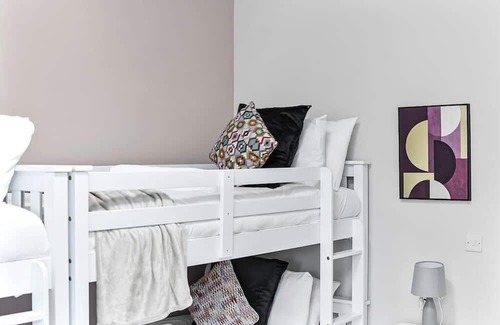 Seven Sisters Apartamento | Serene Escape: Stylish and Cozy 2BR Flat