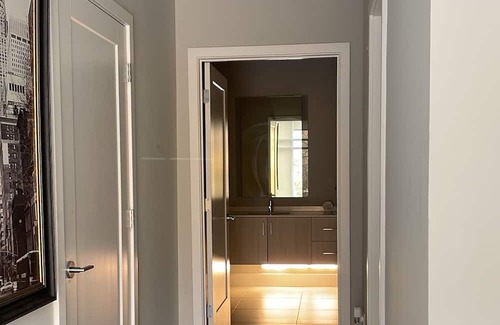 White Plains Apartamento | Peaceful and Serene Very large 2 bedroom with scenic wooded views