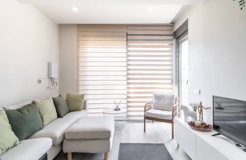 Lara Apartamento | Central Studio w Balcony 10 min to Lara Beach