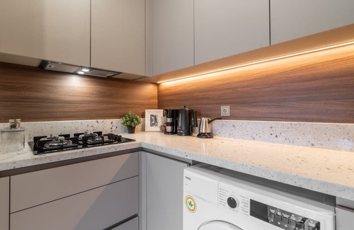 Lara Apartamento | Central Studio w Balcony 10 min to Lara Beach