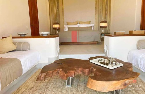Ixtapa Casa | NEW Luxe Oceanview Villa, Private Beach, Pool, BBQ