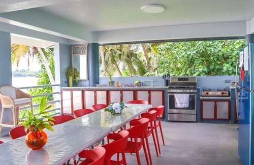 Tamuning Apartamento | Beachfront Studio - Unit 206 Ocean Villa