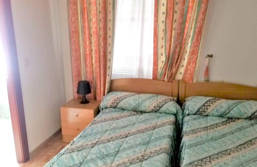 Sotillo de la Adrada Casa | Homerez - House for 11 ppl. with shared pool and garden at Sotillo de la Adrada