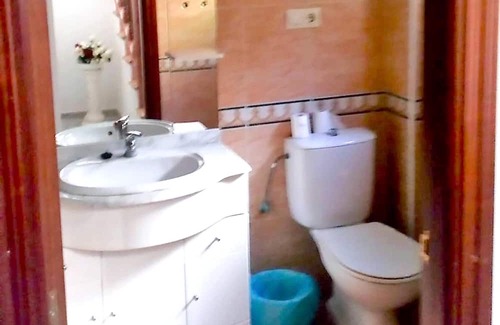 Sotillo de la Adrada Casa | Homerez - House for 11 ppl. with shared pool and garden at Sotillo de la Adrada