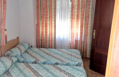 Sotillo de la Adrada Casa | Homerez - House for 11 ppl. with shared pool and garden at Sotillo de la Adrada
