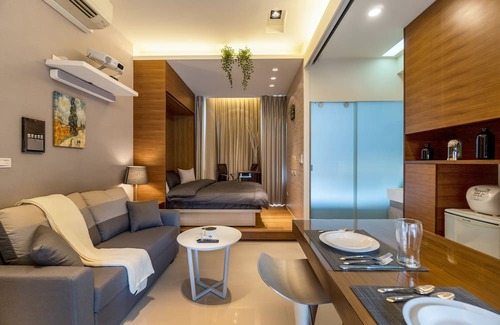 Xinyi Condominio | 1B1b Cinema, Kitchen, Bathtub, Desk, 1.5min to MRT