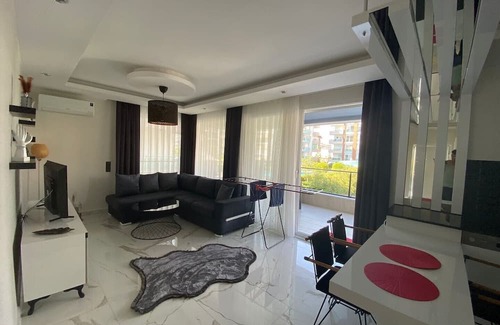 Kestel Apartamento | Luxury Apartment Kestel with shared pool, sauna & hot tub