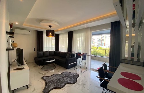 Kestel Apartamento | Luxury Apartment Kestel with shared pool, sauna & hot tub