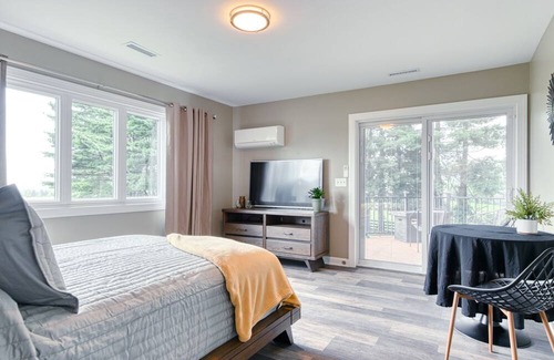 Blacksburg Casa | Less than 2miles from VT, Sleeps 16. Amazing Views!