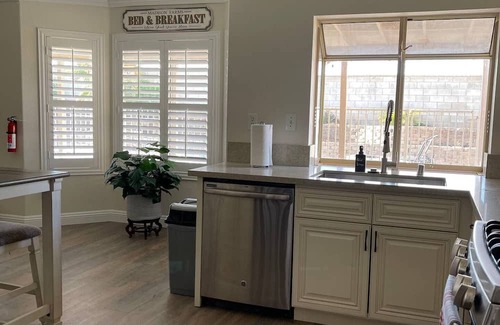 Victorville Casa | A Quiet Cozy Getaway With Covered Patio & Pool