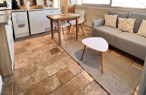 Chinon Apartamento | La Tour de L'horloge, Appartement Typique de la Ville, vue sur le Château