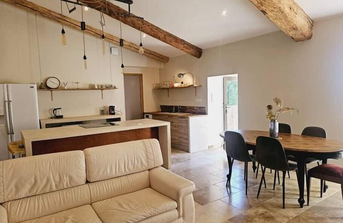 Montboucher-sur-Jabron Apartamento | Very nice apartment - terrace