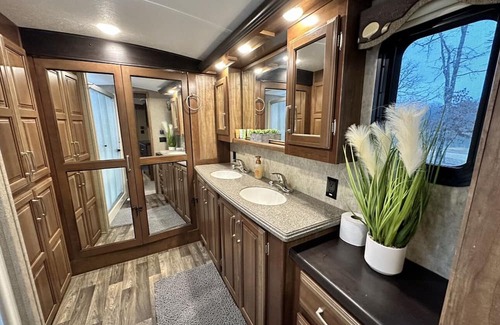 Ringold Alquiler De RV | Cozy getaway with lake view. Pet Friendly/Close to Hochatown