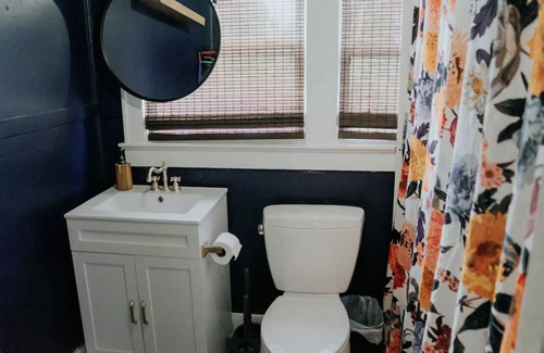 Bunkers Cove Apartamento | Adorable 1BR near historic downtown and beaches - DREAMI STAYS