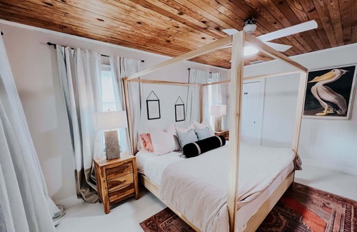 Bunkers Cove Apartamento | Adorable 1BR near historic downtown and beaches - DREAMI STAYS