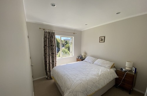 Waimarama Casa | Soak up the sun and enjoy the beach, this family beachhouse is ready for you!