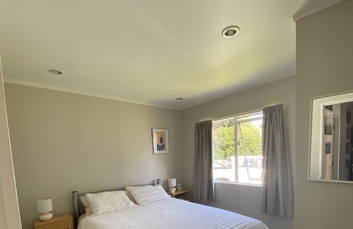 Waimarama Casa | Soak up the sun and enjoy the beach, this family beachhouse is ready for you!
