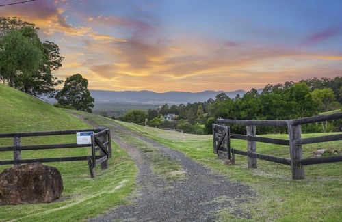 Mount View Cabina | Picturesque and peaceful haven with the best views in Hunter Valley