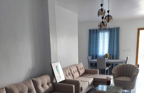 Santo Domingo Casa | !A 5 minutos del Aeropuerto! condominio familiar