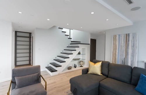 Gastown Apartamento | NY Style Penthouse with Private Hot Tub