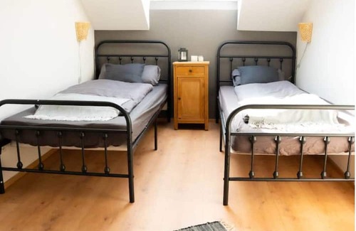 Schluechtern Apartamento | Ehemalige Scheune auf Islandpferdehof im Grünen