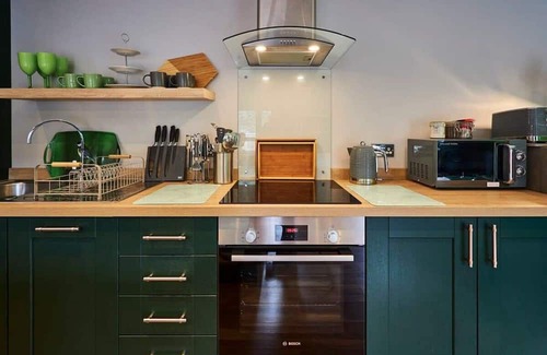 South Charlton Cabina | Host & Stay | Forest Green Lodge
